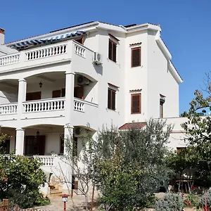 https://apartment-padrenostro-zadar.hotelinzadar.com